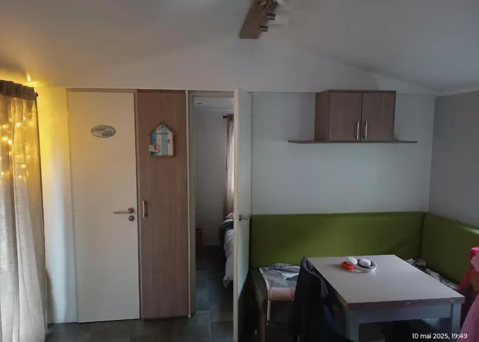 キャンプ場 Mobil-home Marinette *